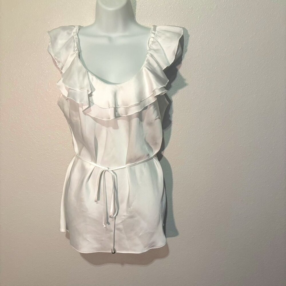 L INOIS white scoop neck sleeveless blouse